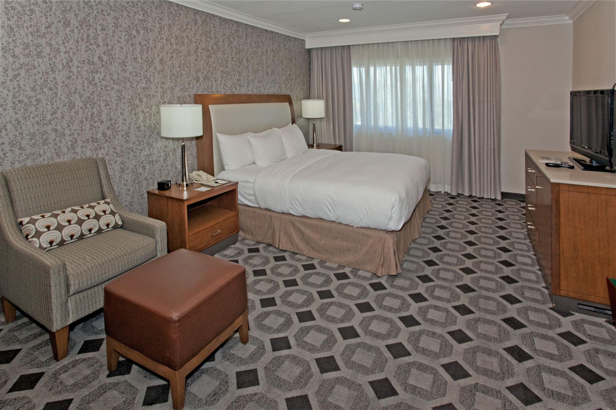Hotel Doubletree By Hilton Rosemead Extérieur photo