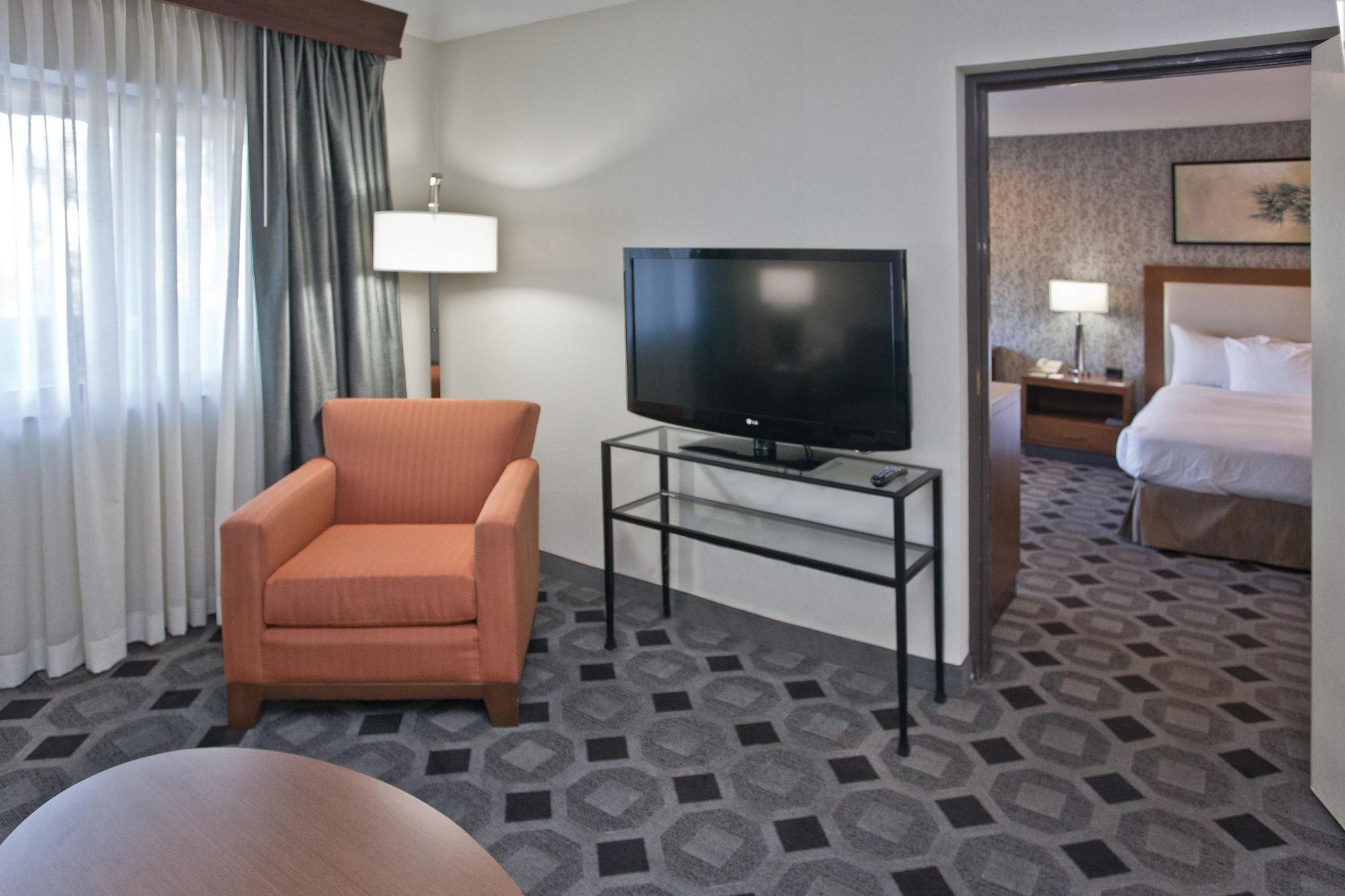 Hotel Doubletree By Hilton Rosemead Extérieur photo