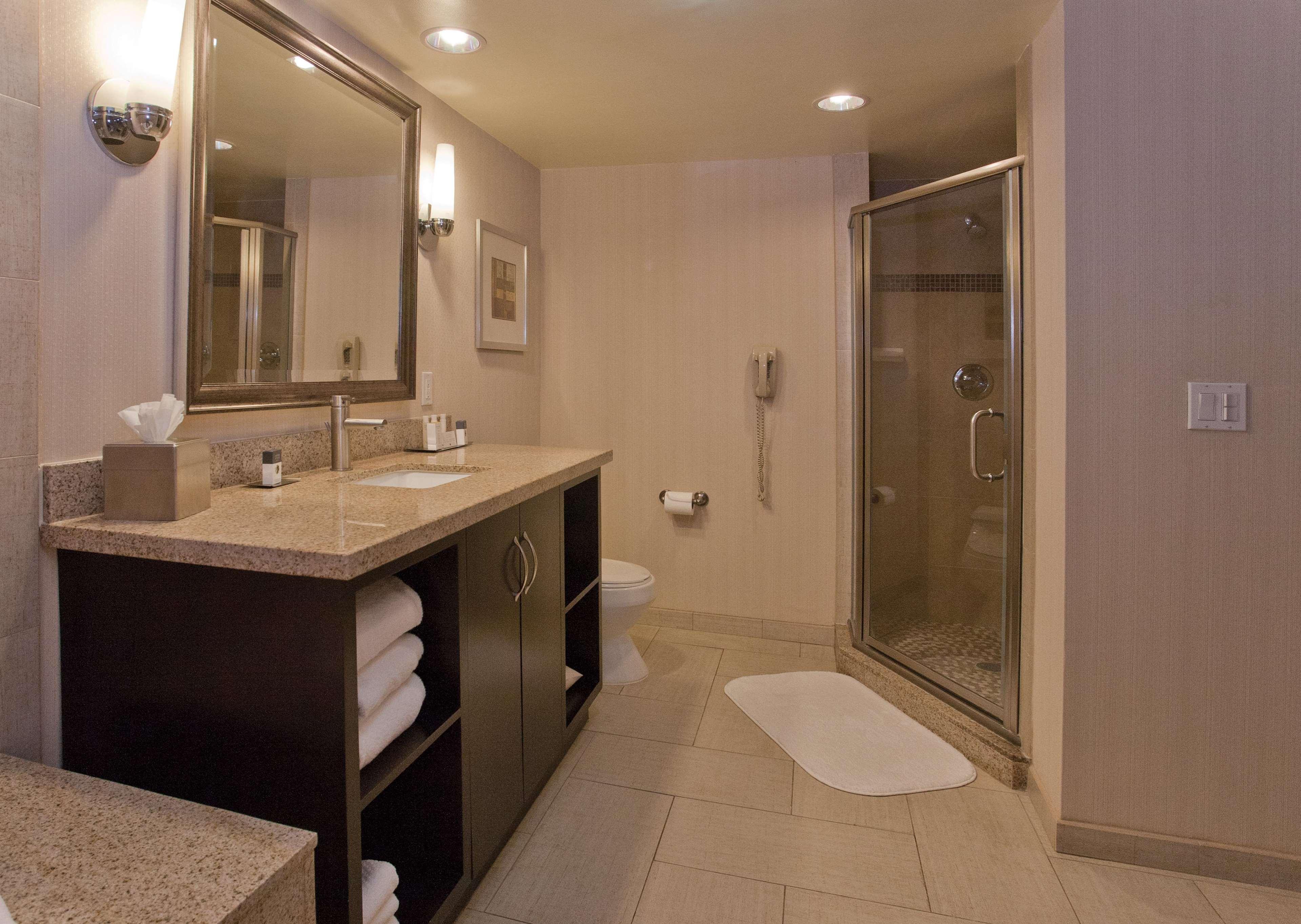 Hotel Doubletree By Hilton Rosemead Extérieur photo