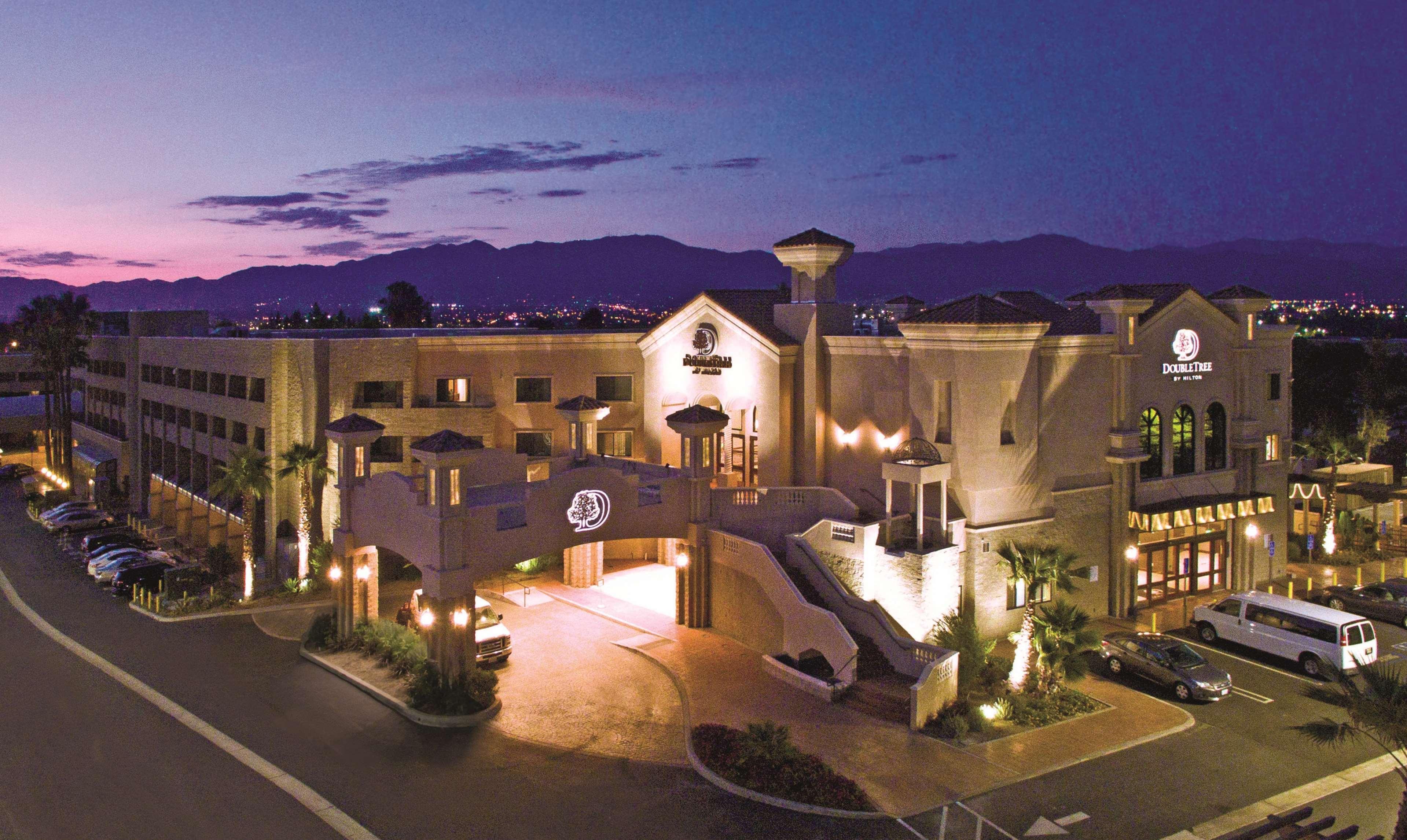 Hotel Doubletree By Hilton Rosemead Extérieur photo