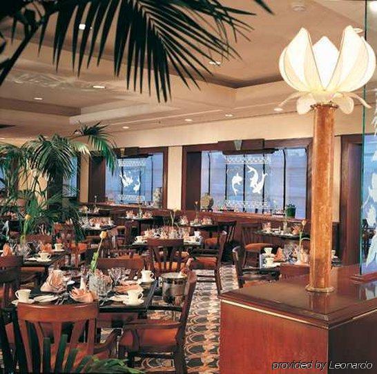 Hotel Doubletree By Hilton Rosemead Restaurant photo